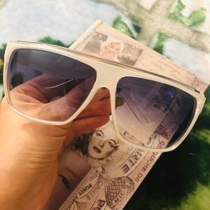 Sunglasses. Maiersha.